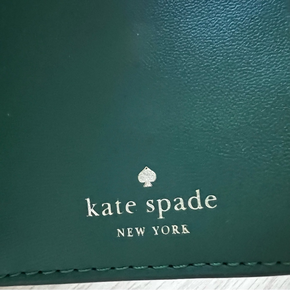 Kate Spade Green Quilted Wallet - Picture 8 of 13